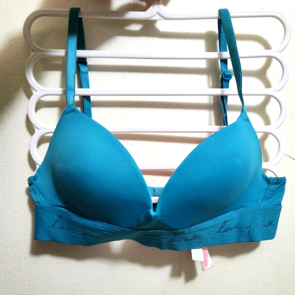 Pink by Victoria Secret 32A small bra